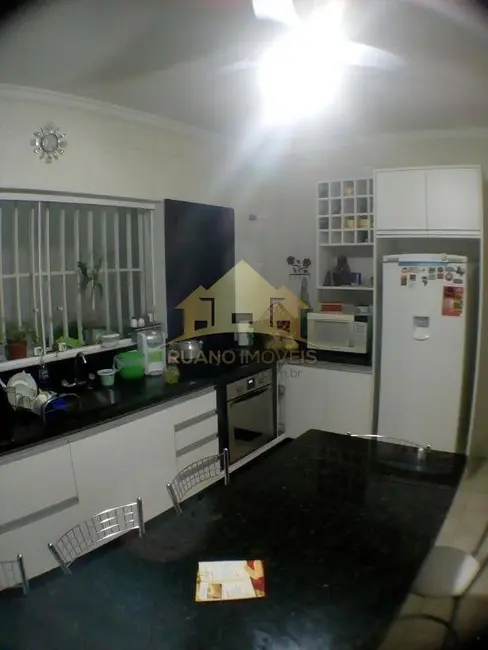 Sobrado com 3 quartos à venda, 150m2 em Vila Matilde, São Paulo - SP - imagem 6 Foto 6 de Sobrado com 3 quartos à venda, 150m2 em Vila Matilde, São Paulo - SP