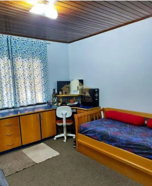 Sobrado com 4 quartos à venda, 160m2 em Cidade Líder, São Paulo - SP - imagem 6 Foto 6 de Sobrado com 4 quartos à venda, 160m2 em Cidade Líder, São Paulo - SP