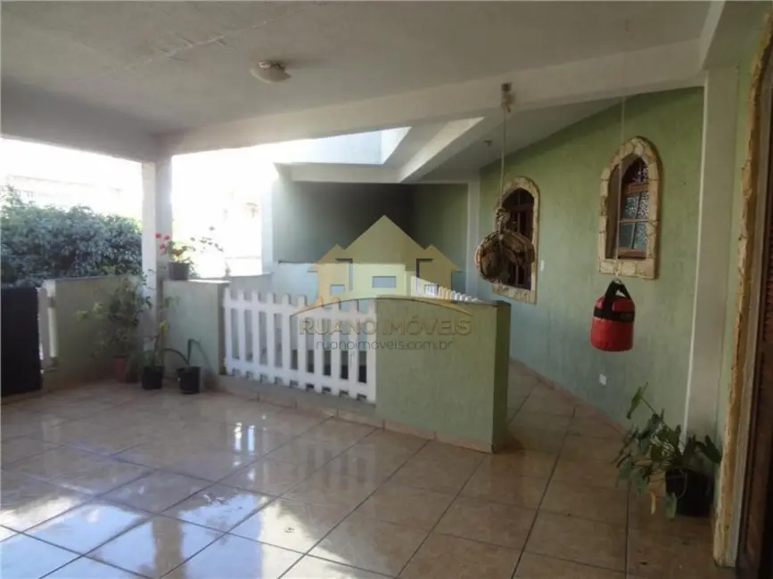 Sobrado com 3 quartos à venda, 150m2 em Cidade Líder, São Paulo - SP - imagem 7 Foto 7 de Sobrado com 3 quartos à venda, 150m2 em Cidade Líder, São Paulo - SP