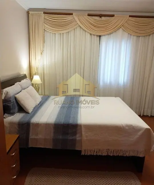 Sobrado com 3 quartos à venda, 130m2 em Vila Carrão, São Paulo - SP - imagem 8 Foto 8 de Sobrado com 3 quartos à venda, 130m2 em Vila Carrão, São Paulo - SP