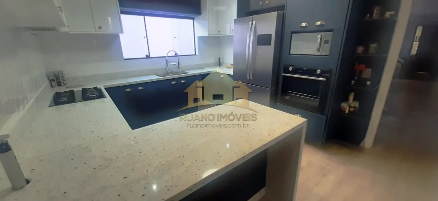 Sobrado com 3 quartos à venda, 213m2 em Vila Nhocune, São Paulo - SP - imagem 7 Foto 7 de Sobrado com 3 quartos à venda, 213m2 em Vila Nhocune, São Paulo - SP