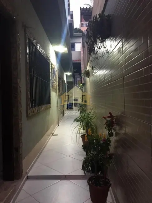 Sobrado com 4 quartos à venda, 144m2 em Cidade Líder, São Paulo - SP - imagem 5 Foto 5 de Sobrado com 4 quartos à venda, 144m2 em Cidade Líder, São Paulo - SP