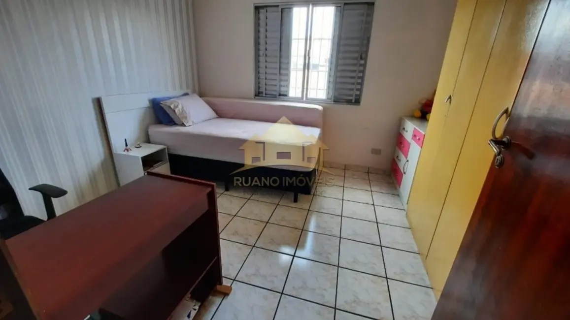Sobrado com 3 quartos à venda, 231m2 em Cidade Líder, São Paulo - SP - imagem 9 Foto 9 de Sobrado com 3 quartos à venda, 231m2 em Cidade Líder, São Paulo - SP