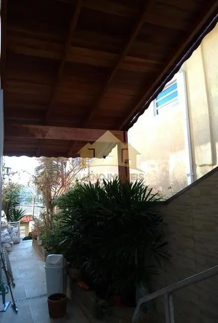 Sobrado com 3 quartos à venda, 120m2 em Itaquera, São Paulo - SP - imagem 5 Foto 5 de Sobrado com 3 quartos à venda, 120m2 em Itaquera, São Paulo - SP