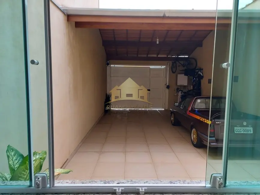 Sobrado com 3 quartos à venda, 247m2 em Penha de França, São Paulo - SP - imagem 4 Foto 4 de Sobrado com 3 quartos à venda, 247m2 em Penha de França, São Paulo - SP