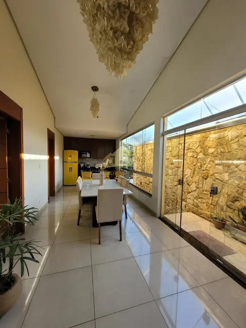 Foto 4 de Sobrado com 3 quartos à venda, 254m2 em Jardim Nossa Senhora do Carmo, São Paulo - SP