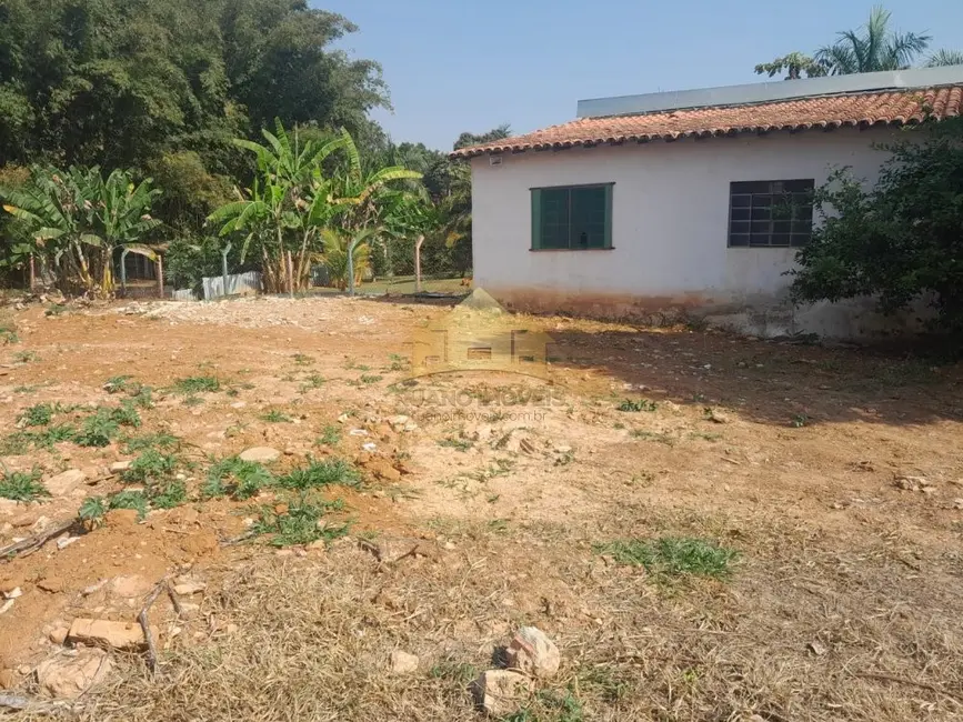 Foto 2 de Terreno / Lote à venda, 1000m2 em Aracoiaba Da Serra - SP