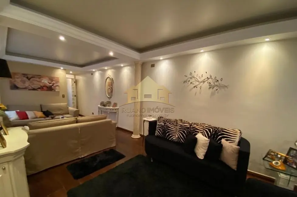 Sobrado com 3 quartos à venda, 250m2 em Tatuapé, São Paulo - SP - imagem 5 Foto 5 de Sobrado com 3 quartos à venda, 250m2 em Tatuapé, São Paulo - SP