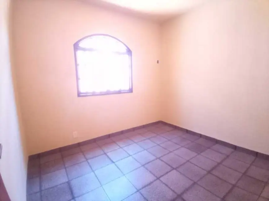 Casa com 2 quartos para alugar, 80m2 em Cabo Frio - RJ - imagem 3 Foto 3 de Casa com 2 quartos para alugar, 80m2 em Cabo Frio - RJ