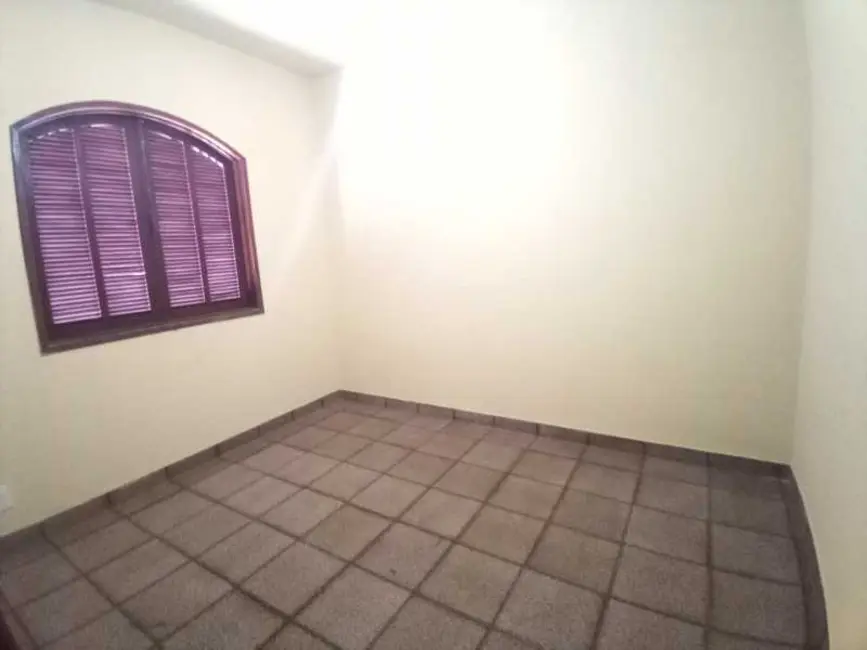 Casa com 2 quartos para alugar, 80m2 em Cabo Frio - RJ - imagem 2 Foto 2 de Casa com 2 quartos para alugar, 80m2 em Cabo Frio - RJ