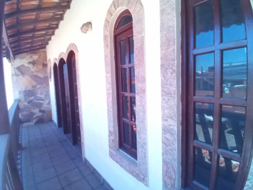 Casa com 2 quartos para alugar, 80m2 em Cabo Frio - RJ - imagem 1 Foto 1 de Casa com 2 quartos para alugar, 80m2 em Cabo Frio - RJ