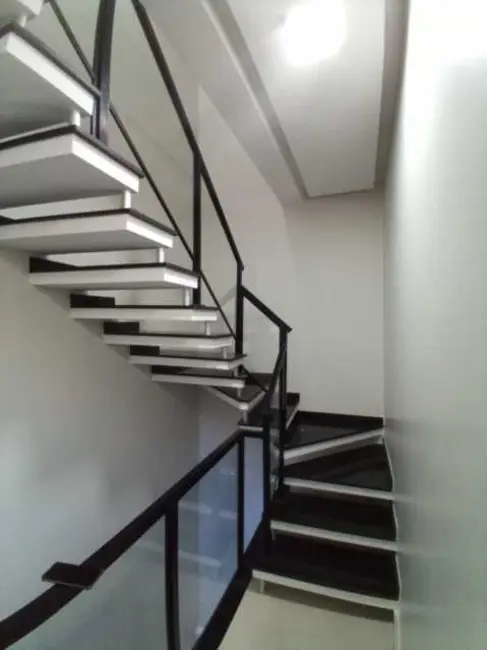 Foto 6 de Casa com 3 quartos à venda, 325m2 em Cabo Frio - RJ