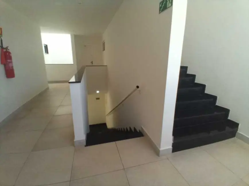 Loft / Flat com 1 quarto para alugar, 45m2 em Cabo Frio - RJ - imagem 4 Foto 4 de Loft / Flat com 1 quarto para alugar, 45m2 em Cabo Frio - RJ