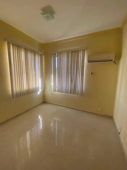 Foto 3 de Casa com 4 quartos para alugar, 800m2 em Ponta Negra, Manaus - AM