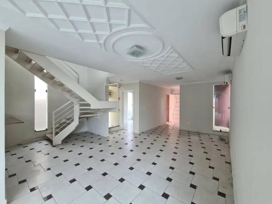 Casa à venda, 250m2 em Flores, Manaus - AM - imagem 5 Foto 5 de Casa à venda, 250m2 em Flores, Manaus - AM