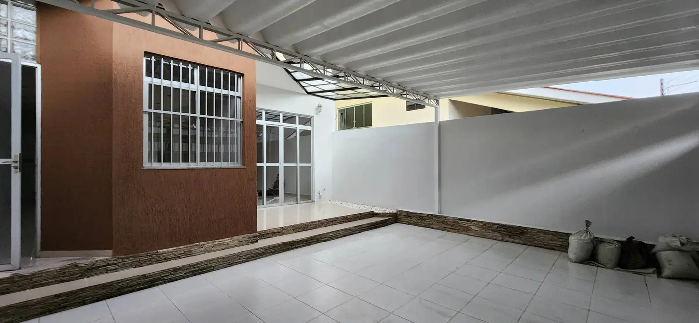 Foto 8 de Casa com 3 quartos à venda, 220m2 em Ponta Negra, Manaus - AM