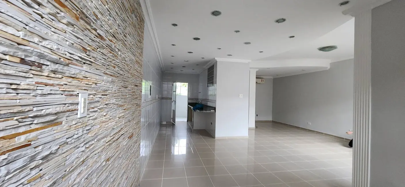 Foto 9 de Casa com 3 quartos à venda, 220m2 em Ponta Negra, Manaus - AM