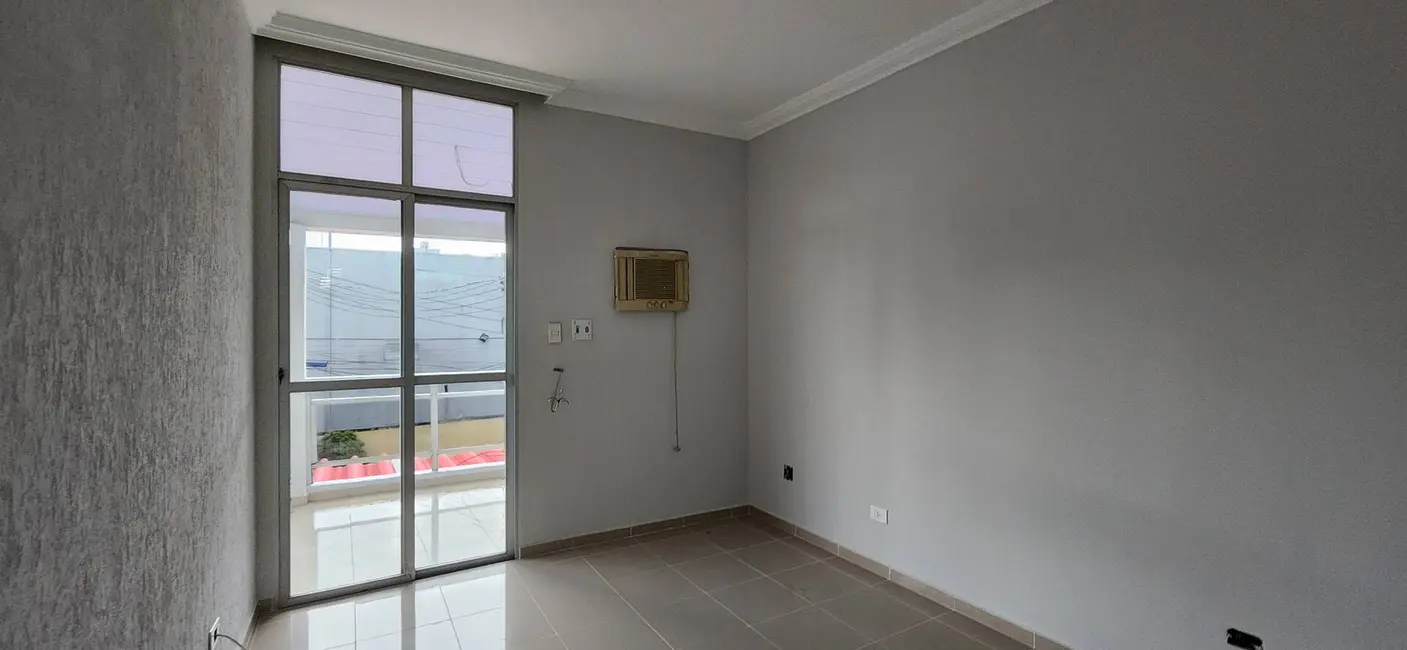 Foto 8 de Casa com 3 quartos à venda, 275m2 em Ponta Negra, Manaus - AM