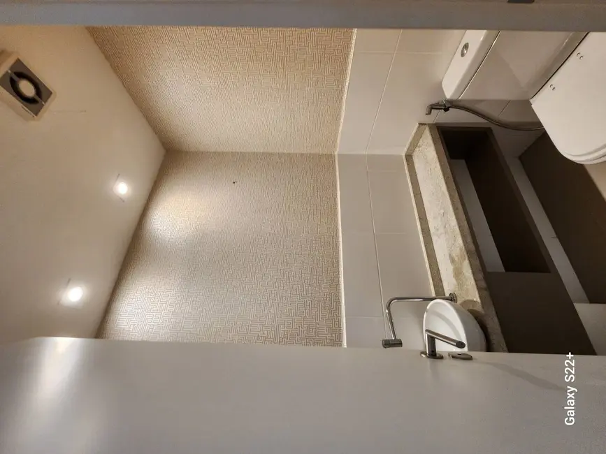 Apartamento com 3 quartos para alugar, 169m2 em Ponta Negra, Manaus - AM - imagem 3 Foto 3 de Apartamento com 3 quartos para alugar, 169m2 em Ponta Negra, Manaus - AM