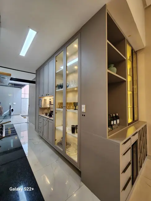 Foto 6 de Casa à venda, 300m2 em Ponta Negra, Manaus - AM