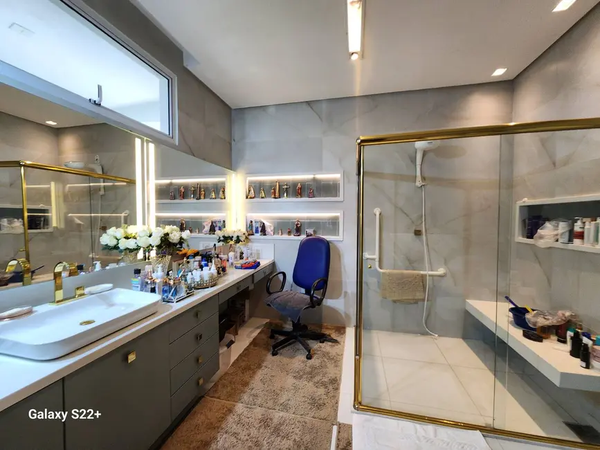 Sala Comercial para alugar, 1800m2 em Adrianópolis, Manaus - AM - imagem 7 Foto 7 de Sala Comercial para alugar, 1800m2 em Adrianópolis, Manaus - AM