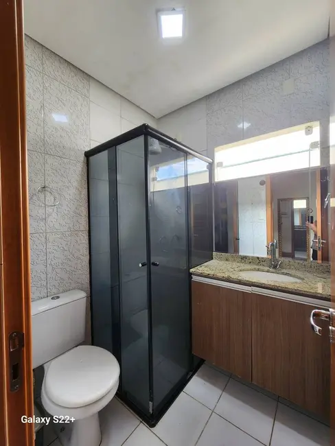 Casa com 3 quartos para alugar, 250m2 em Tarumã-Açu, Manaus - AM - imagem 7 Foto 7 de Casa com 3 quartos para alugar, 250m2 em Tarumã-Açu, Manaus - AM