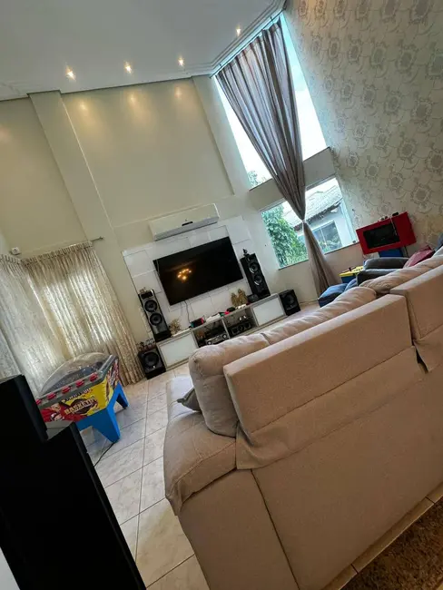 Casa com 4 quartos à venda em Flores, Manaus - AM - imagem 7 Foto 7 de Casa com 4 quartos à venda em Flores, Manaus - AM