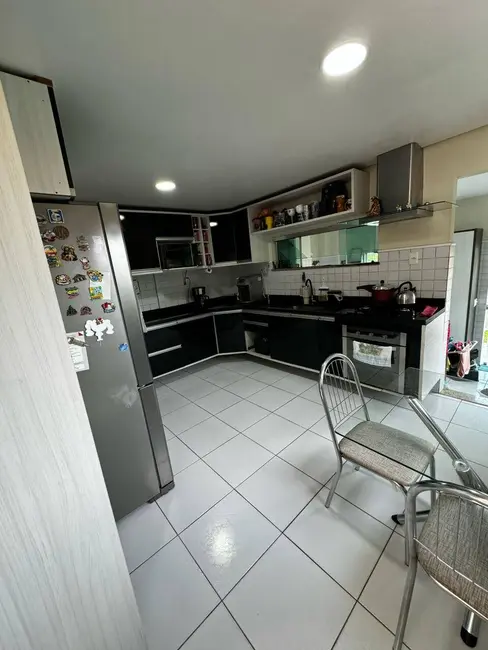 Casa com 4 quartos à venda em Flores, Manaus - AM - imagem 4 Foto 4 de Casa com 4 quartos à venda em Flores, Manaus - AM