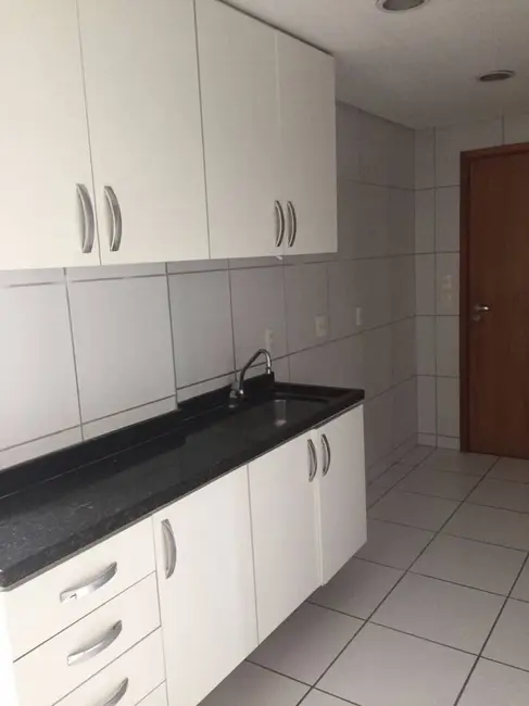 Foto 2 de Apartamento com 3 quartos para alugar, 100m2 em Casa Forte, Recife - PE