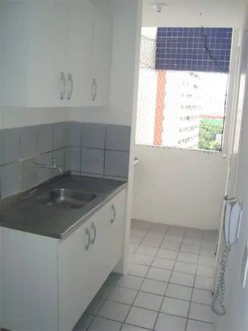 Foto 1 de Apartamento com 2 quartos para alugar, 55m2 em Rosarinho, Recife - PE