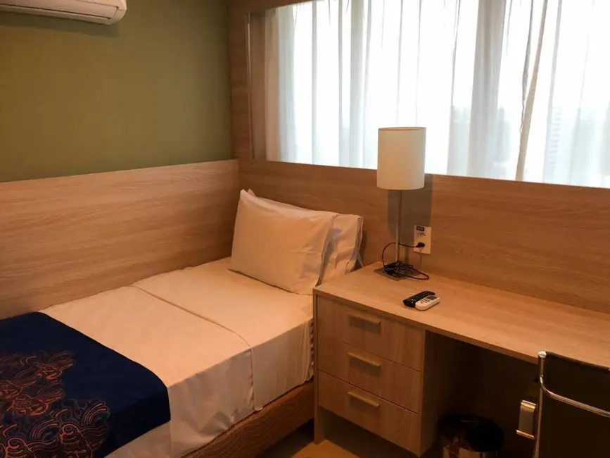 Foto 4 de Apartamento com 2 quartos para alugar, 48m2 em Boa Viagem, Recife - PE