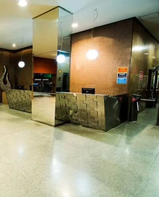 Foto 1 de Sala Comercial para alugar em Ilha do Leite, Recife - PE