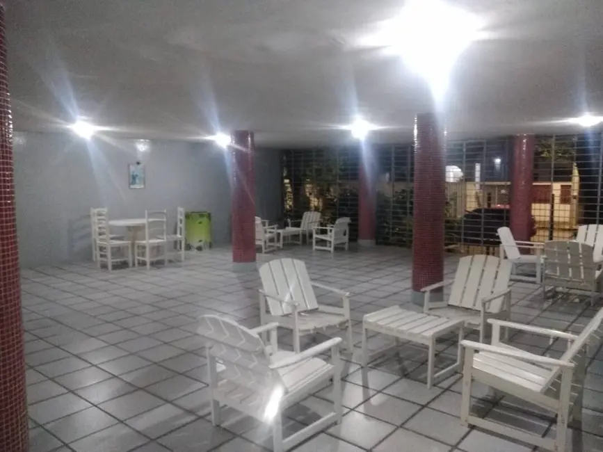 Foto 1 de Apartamento com 1 quarto para alugar, 50m2 em Boa Vista, Recife - PE