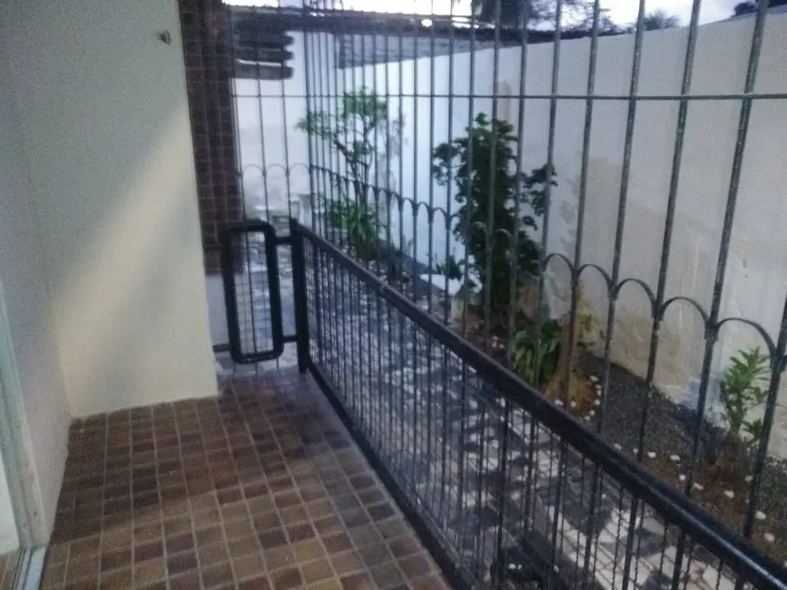 Foto 2 de Apartamento com 3 quartos para alugar, 70m2 em Boa Viagem, Recife - PE