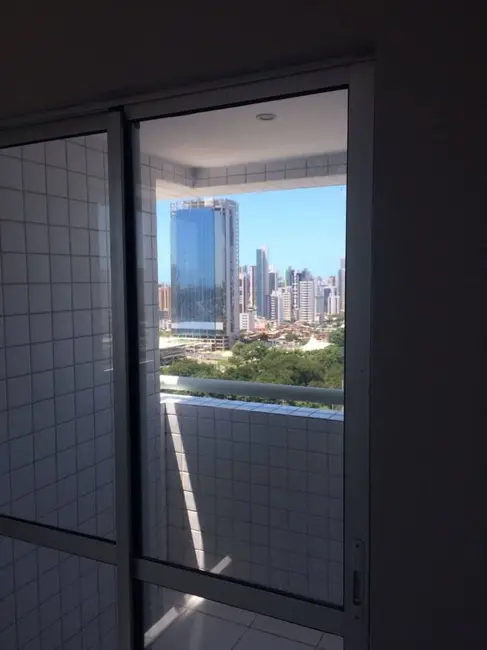 Foto 2 de Apartamento com 2 quartos para alugar, 47m2 em Boa Viagem, Recife - PE