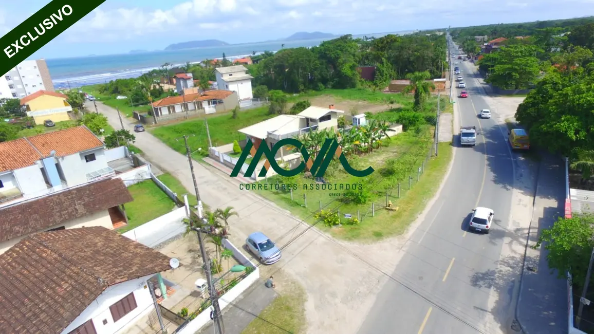 Foto 2 de Terreno / Lote à venda, 410m2 em Itapoa - SC