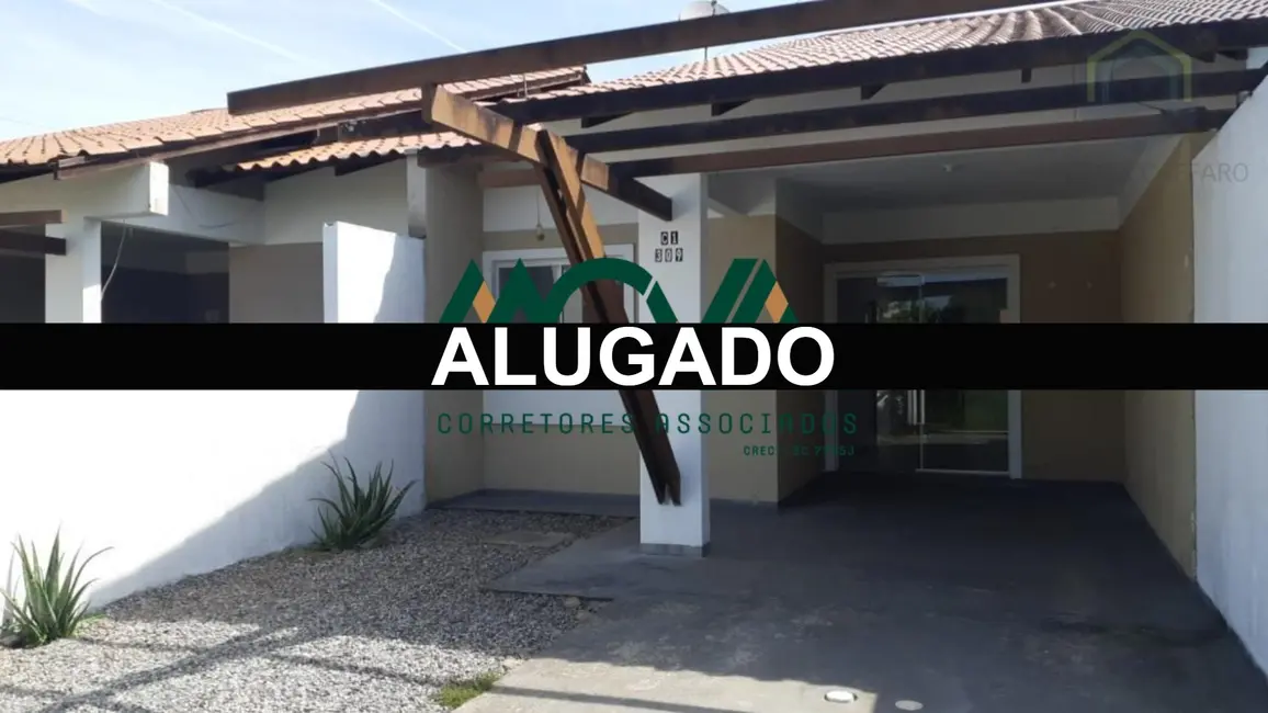 Foto 1 de Casa com 2 quartos para alugar, 80m2 em Itapoa, SC