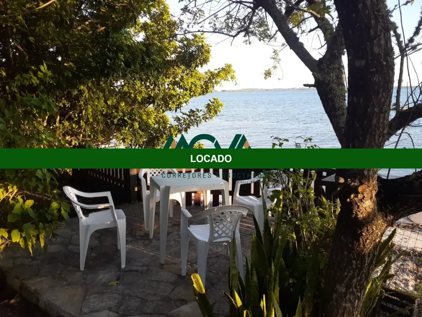 Foto 1 de Casa com 3 quartos para alugar, 90m2 em Itapoa - SC