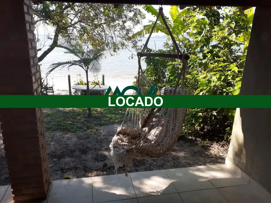 Foto 2 de Casa com 3 quartos para alugar, 90m2 em Itapoa - SC