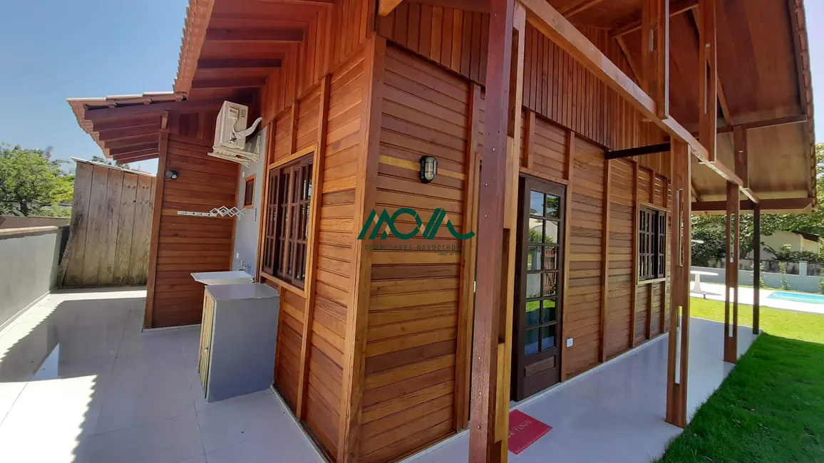 Foto 9 de Casa com 2 quartos à venda, 70m2 em Itapoa - SC