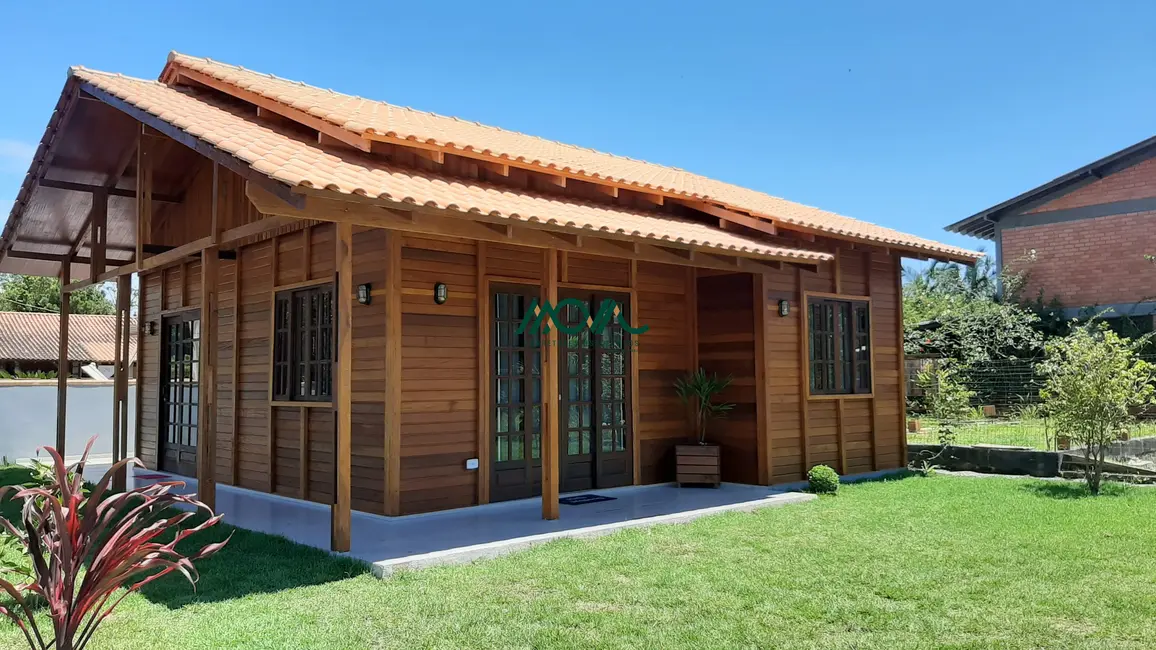 Foto 2 de Casa com 2 quartos à venda, 70m2 em Itapoa - SC