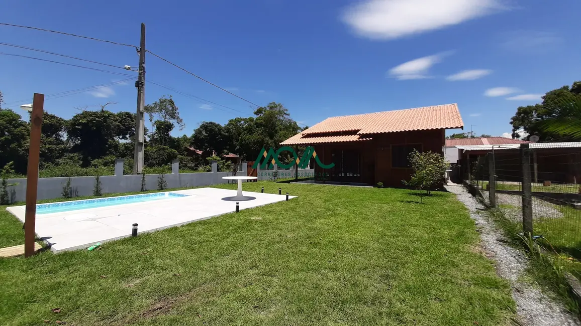 Foto 4 de Casa com 2 quartos à venda, 70m2 em Itapoa - SC