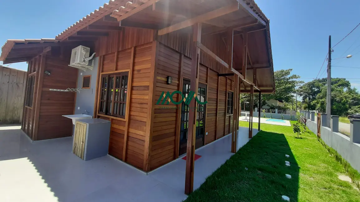 Foto 8 de Casa com 2 quartos à venda, 70m2 em Itapoa - SC