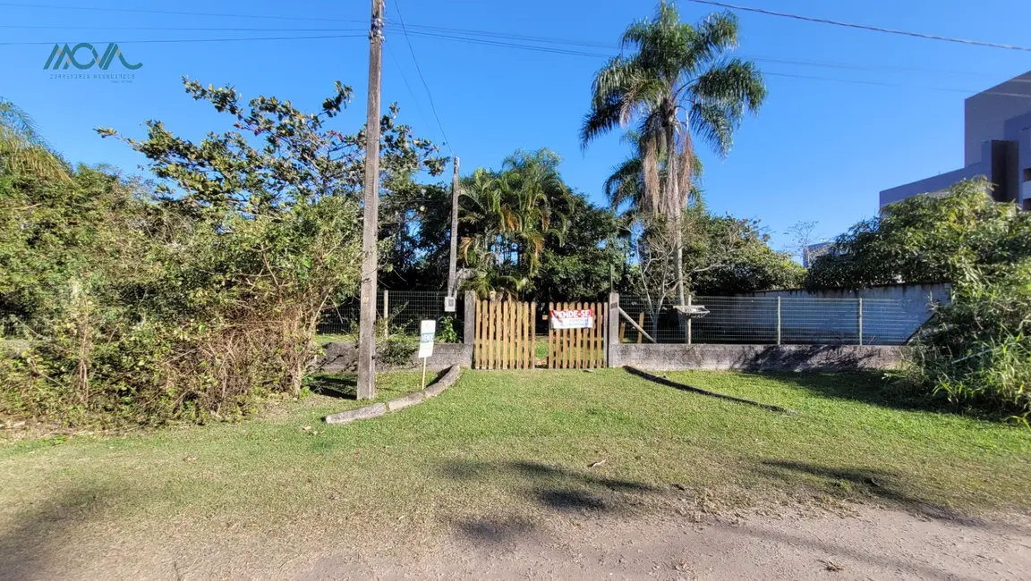 Foto 2 de Casa com 2 quartos à venda, 50m2 em Itapoa - SC