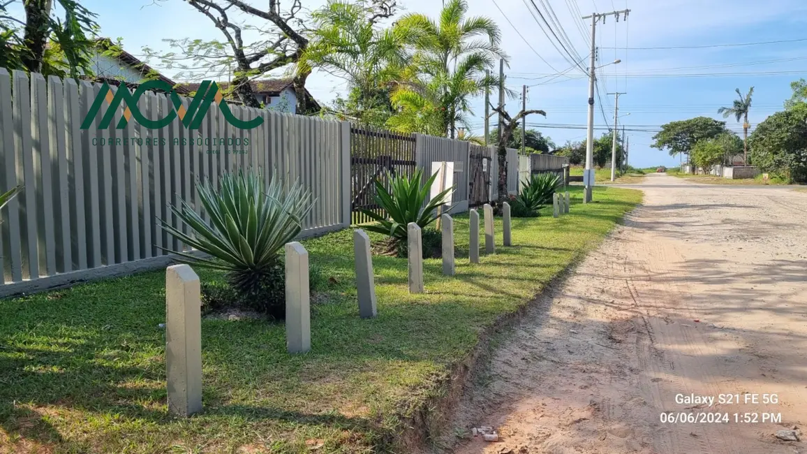 Casa com 3 quartos à venda, 159m2 em Itapoa - SC - imagem 4 Foto 4 de Casa com 3 quartos à venda, 159m2 em Itapoa - SC
