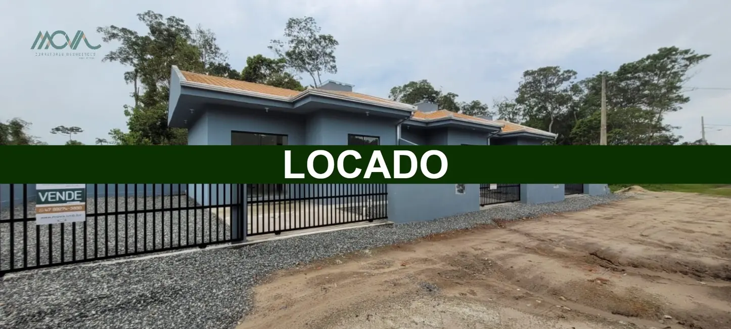 Foto 1 de Casa com 2 quartos para alugar, 46m2 em Itapoa - SC