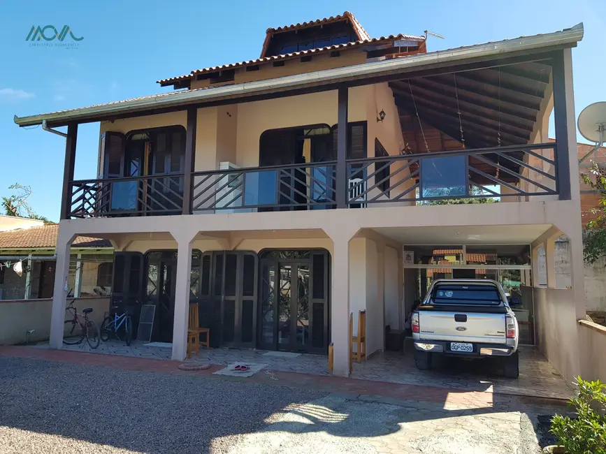 Foto 1 de Casa com 3 quartos à venda, 270m2 em Itapoa - SC