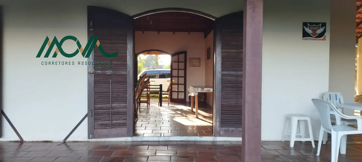 Foto 5 de Casa com 4 quartos para alugar, 149m2 em Itapoa - SC