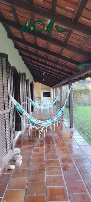 Foto 3 de Casa com 4 quartos para alugar, 149m2 em Itapoa - SC