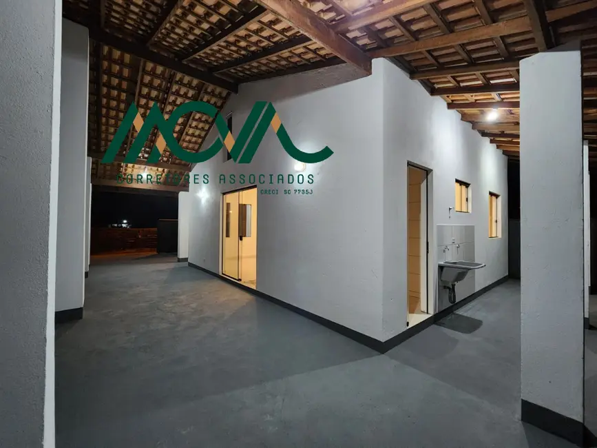 Foto 5 de Casa com 2 quartos para alugar, 80m2 em Itapoa - SC